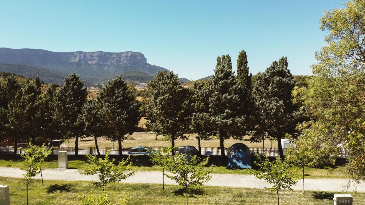 El Arrebol Comfort Camp Jaca Bagian luar foto