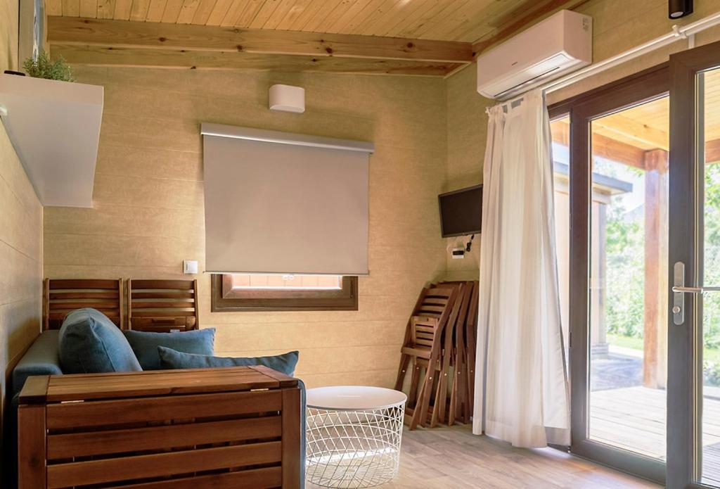 El Arrebol Comfort Camp Jaca Bagian luar foto