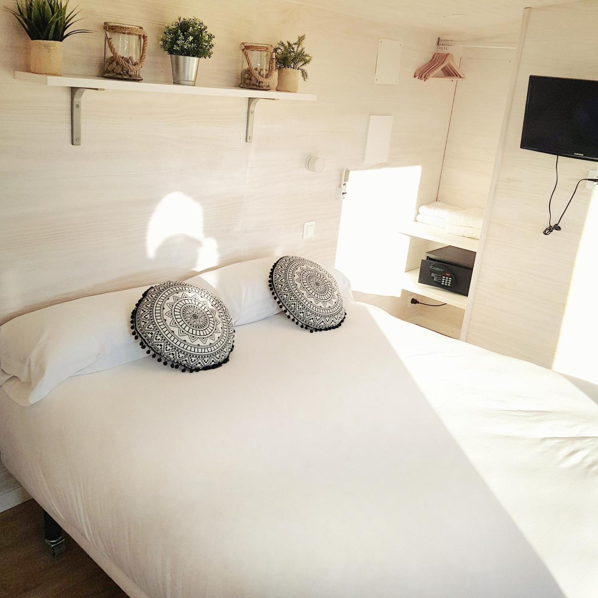 El Arrebol Comfort Camp Jaca Bagian luar foto
